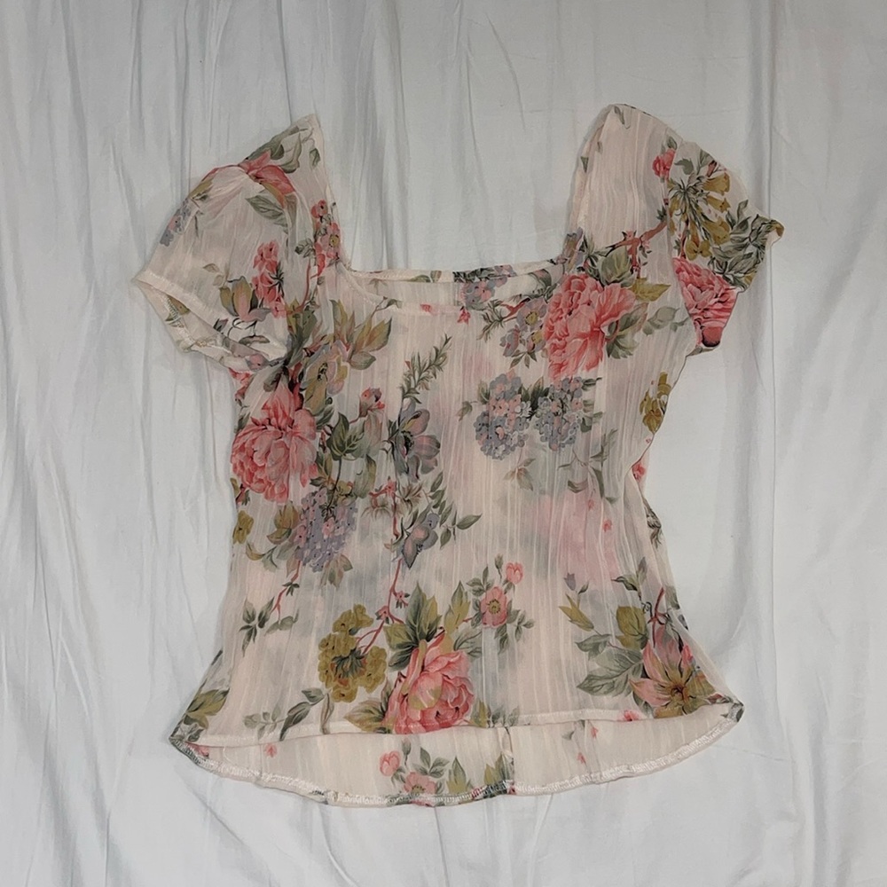 VINTAGE FLORAL TOP